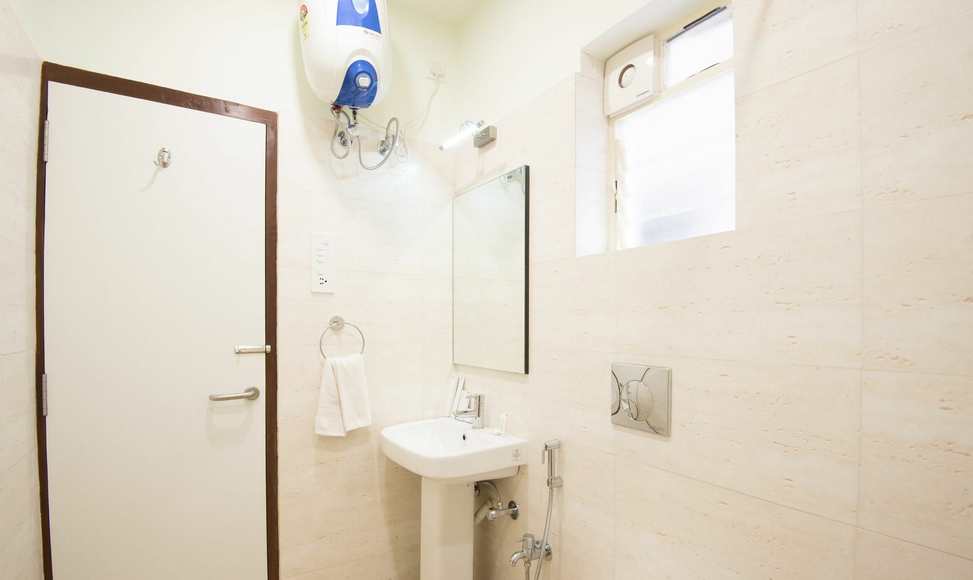 Treebo King'S Court Chandrasekharpur Bhubaneswar Bagian luar foto