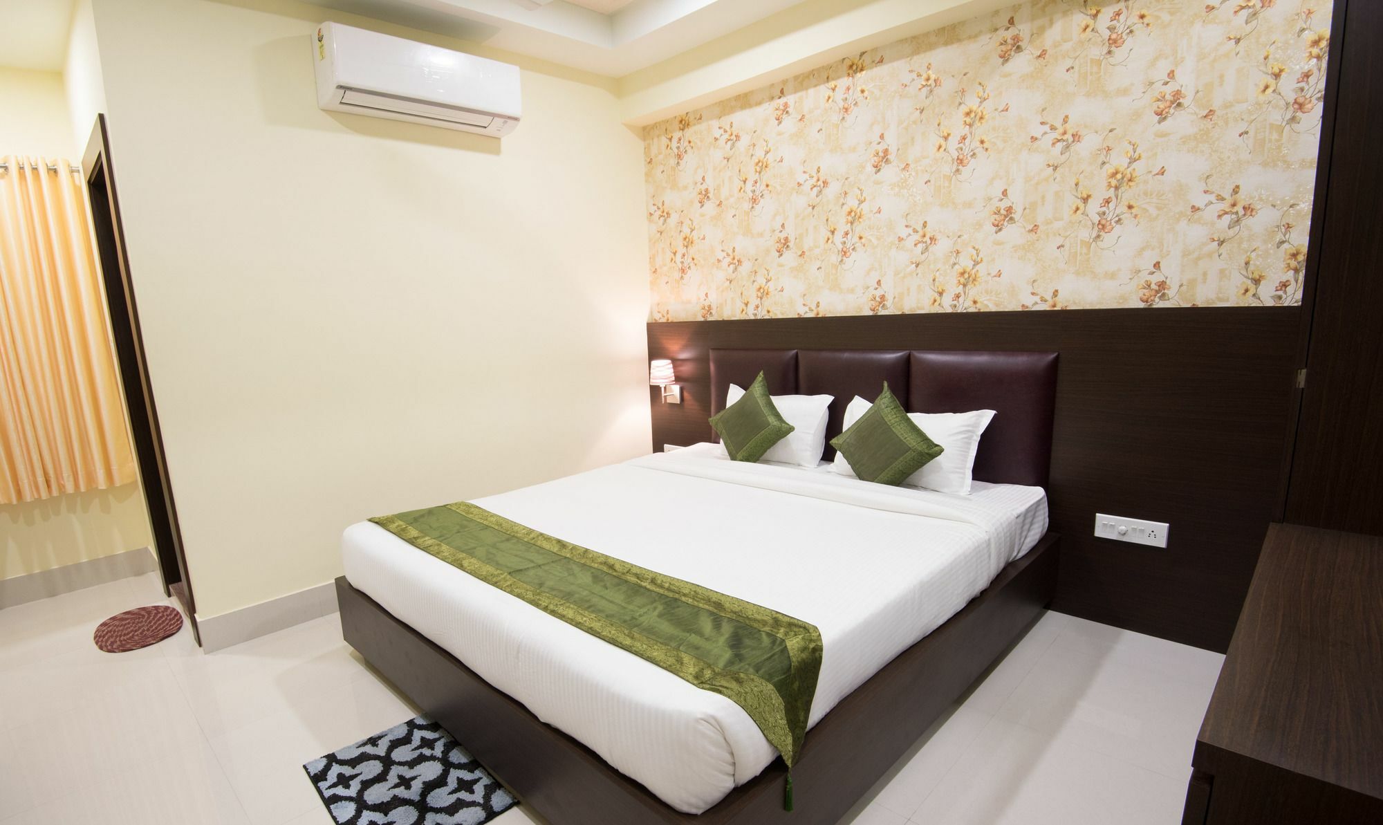 Treebo King'S Court Chandrasekharpur Bhubaneswar Bagian luar foto
